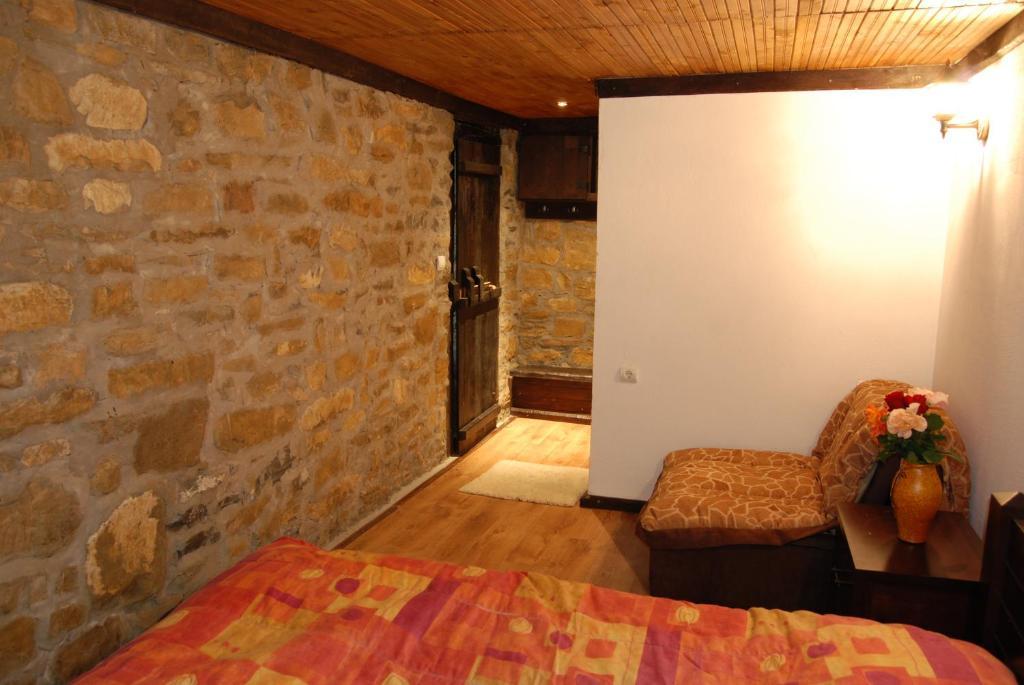 Къща Балканец Balkanets (Lovech) Bilik gambar